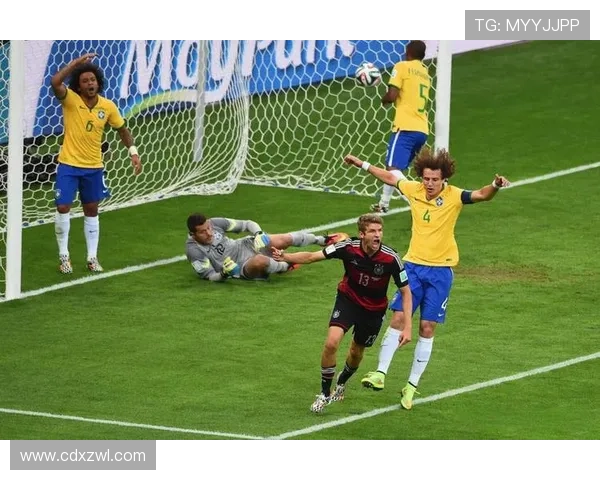 世界杯赛场风云再起 激烈角逐点燃全球足球热情 - 副本 - 副本